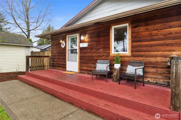 $495,500 | 1975 Wilson Avenue, Enumclaw, WA 98022