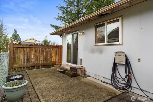 $495,500 | 1975 Wilson Avenue, Enumclaw, WA 98022