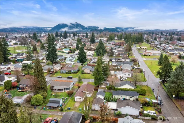 $495,500 | 1975 Wilson Avenue, Enumclaw, WA 98022