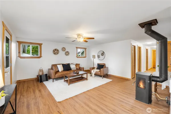 $495,500 | 1975 Wilson Avenue, Enumclaw, WA 98022