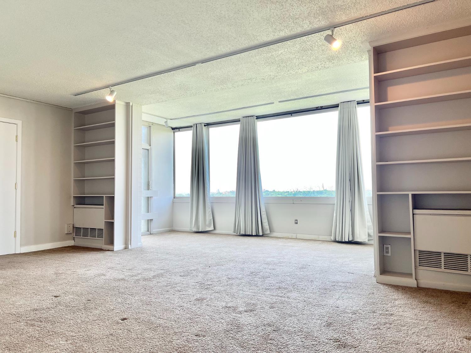 2324 Madison Road, Unit 1509 Cincinnati, OH 45208 - Photo 7 of 18