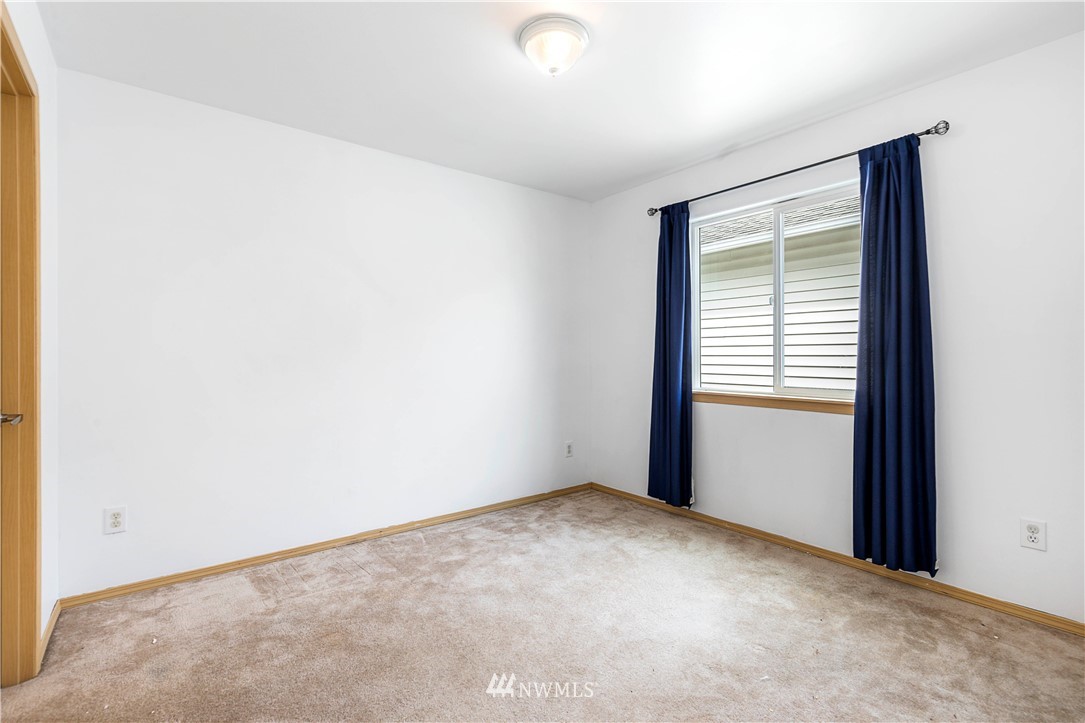 18921 4th Avenue Southeast Bothell, WA 98012 - Photo 11 of 15 Gallery Image 11