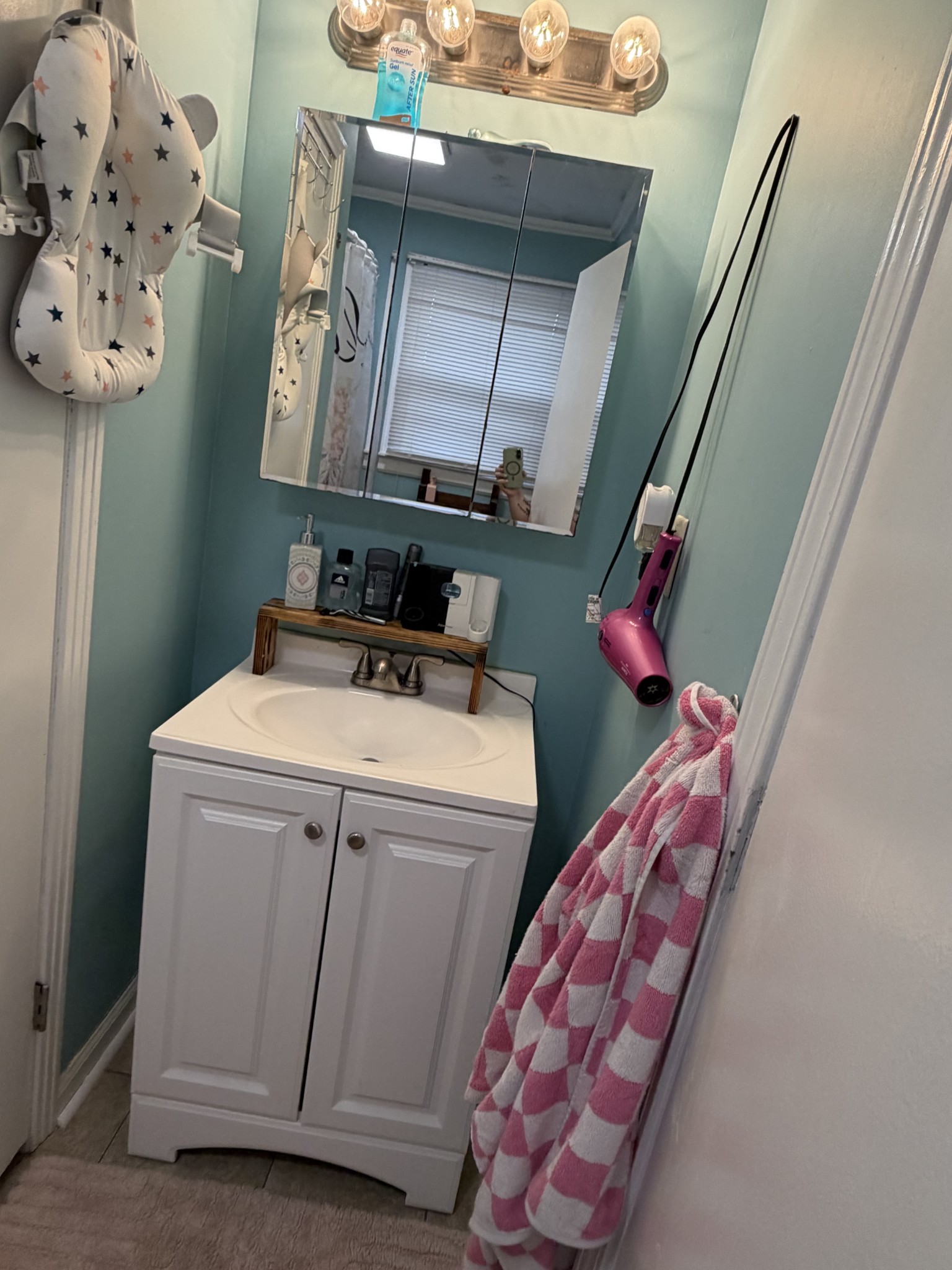 263 Hogan Road Gordonsville, TN 38563 - Photo 21 of 22 a utility room with dryer and washer
