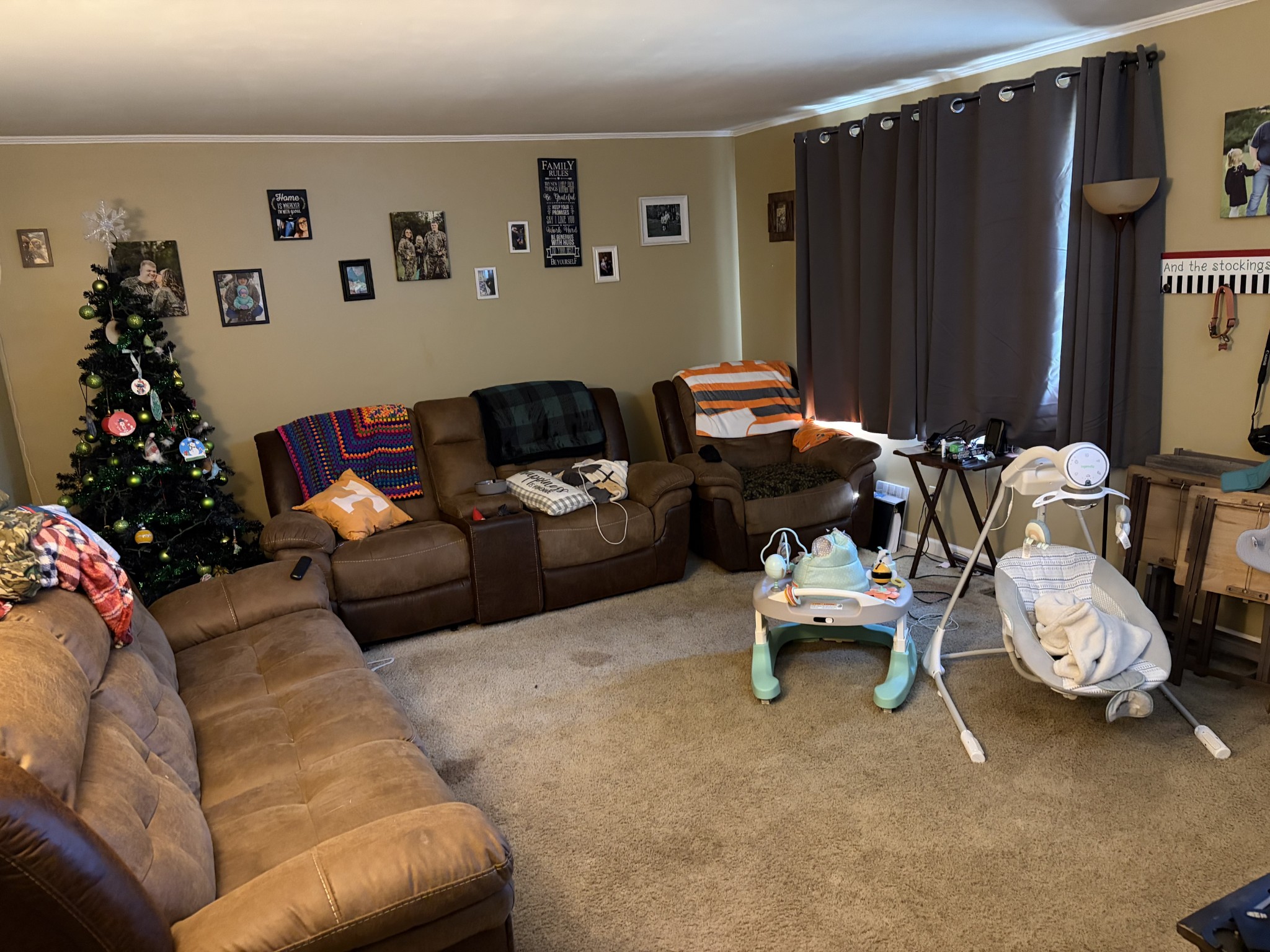 263 Hogan Road Gordonsville, TN 38563 - Photo 22 of 22 a living room with furniture and a window