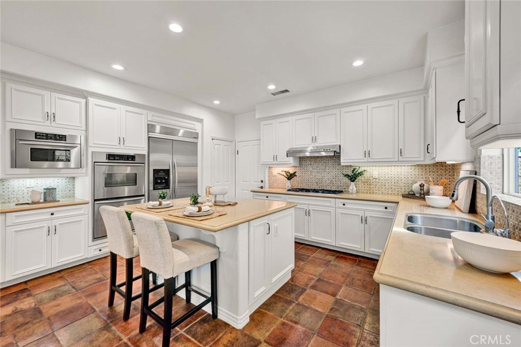 507 Celestial Point Tustin, CA 92782 - Photo 8 of 29