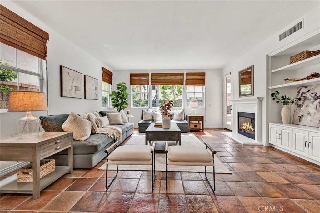 507 Celestial Point Tustin, CA 92782 - Photo 10 of 29