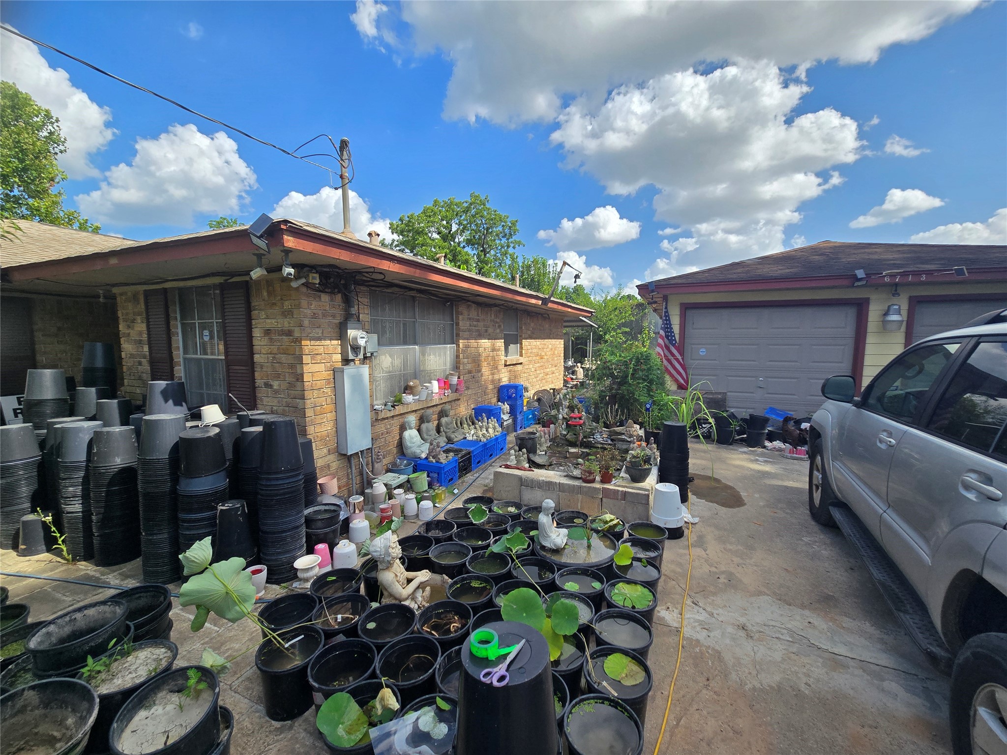 6713 Breen Drive Houston, TX 77086 - Photo 15 of 21 a view of a chairs and table in a patio