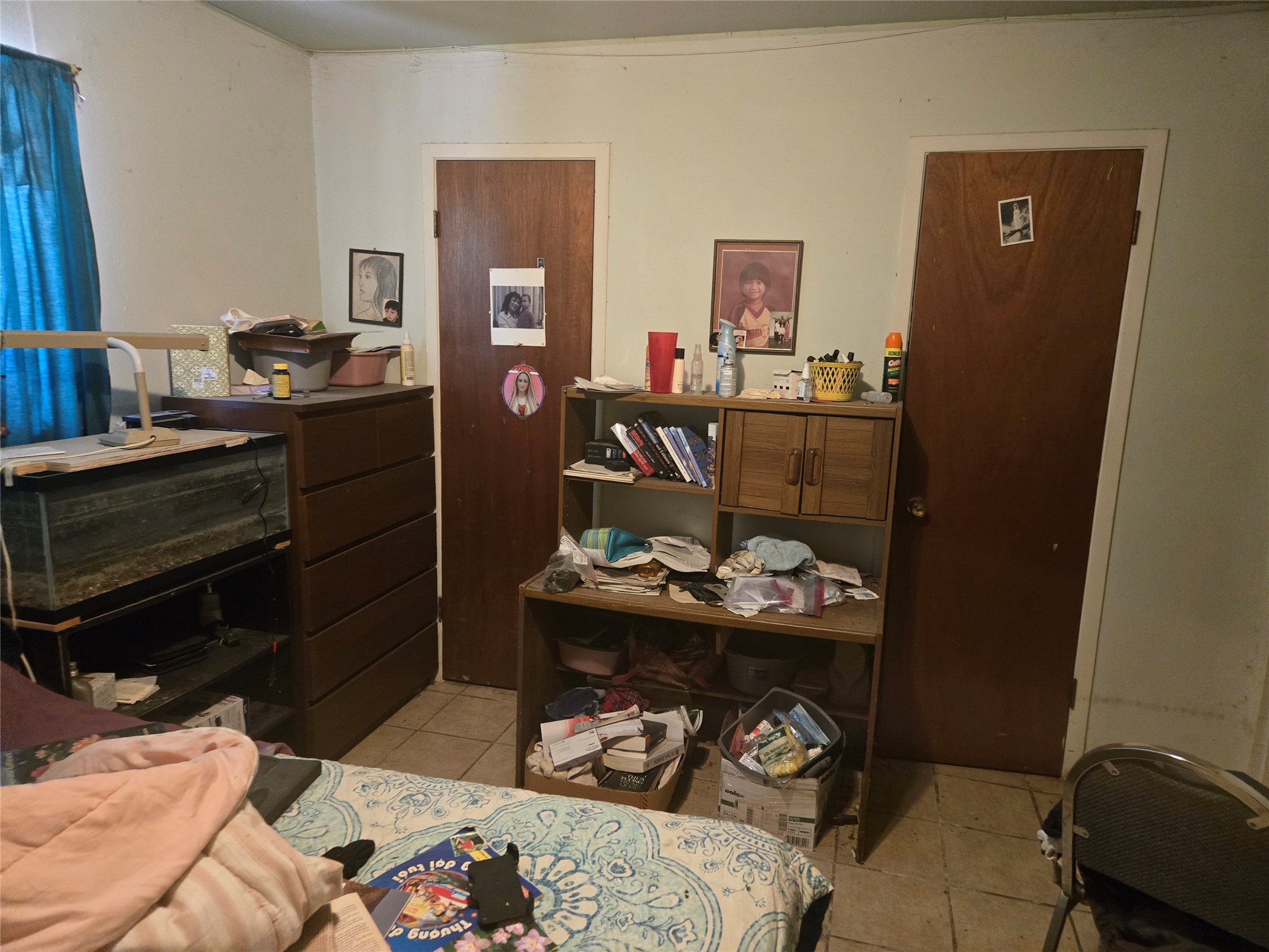 6713 Breen Drive Houston, TX 77086 - Photo 5 of 21 a living room with furniture and wooden floor
