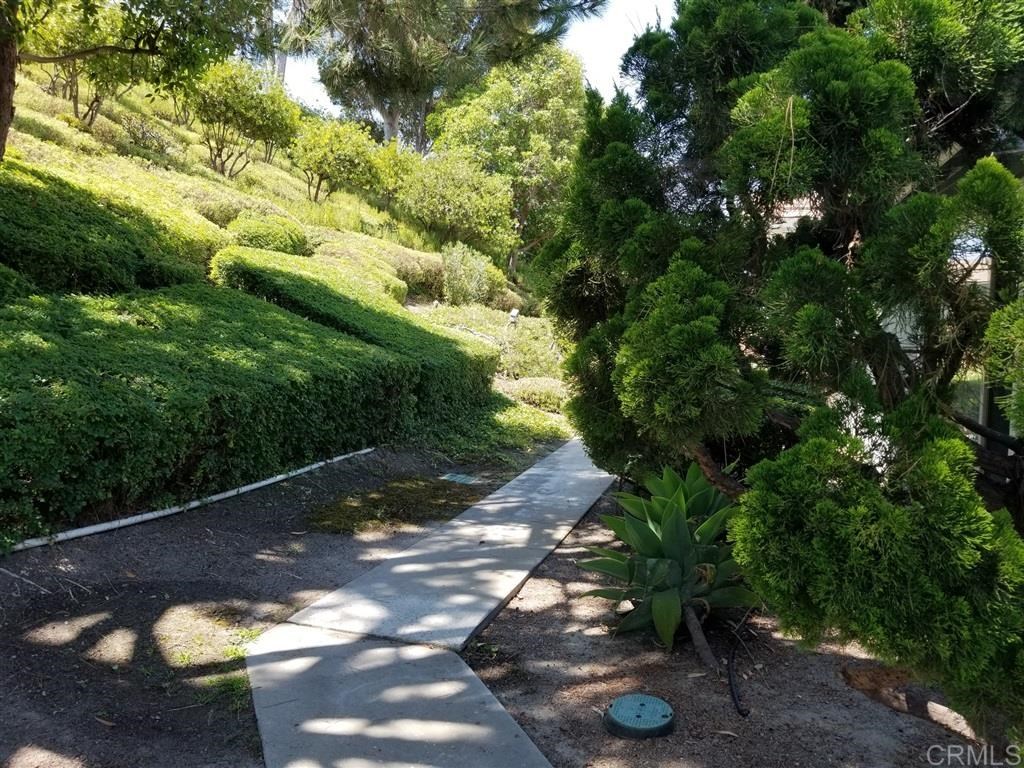 4279 Dowitcher Way Oceanside, CA 92057 - Photo 5 of 17 Gallery Image 5