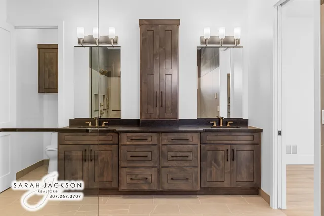 $1,350,000 | 6060 Rivers Gate, Casper, WY 82604