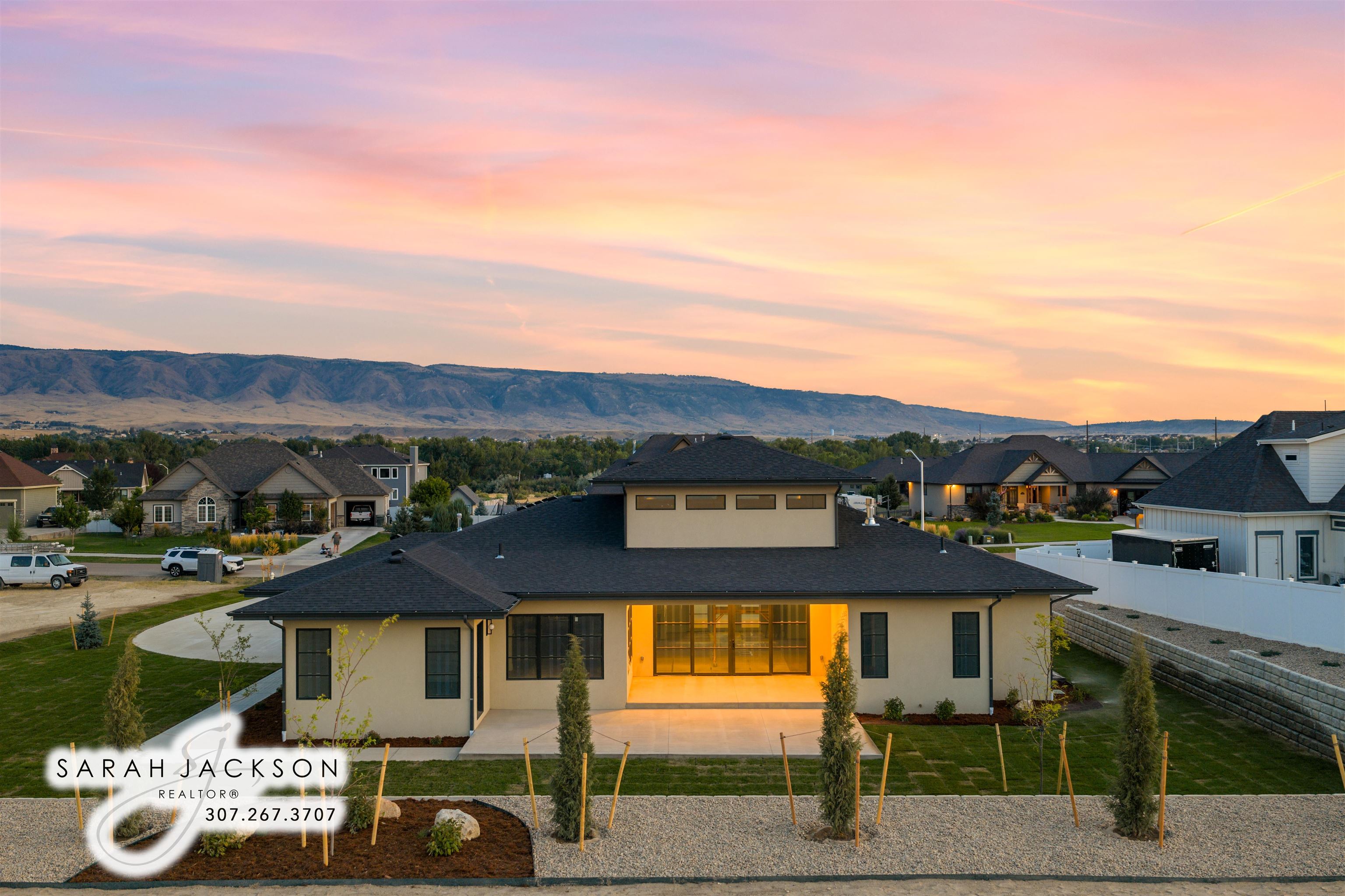 6060 Rivers Gate Casper, WY 82604 - Photo 3 of 50