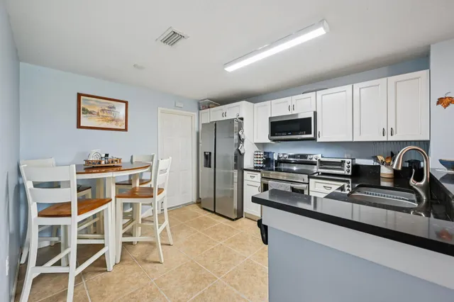 $424,900 | 4065 Crystal Lake Drive, Deerfield Beach, FL 33073