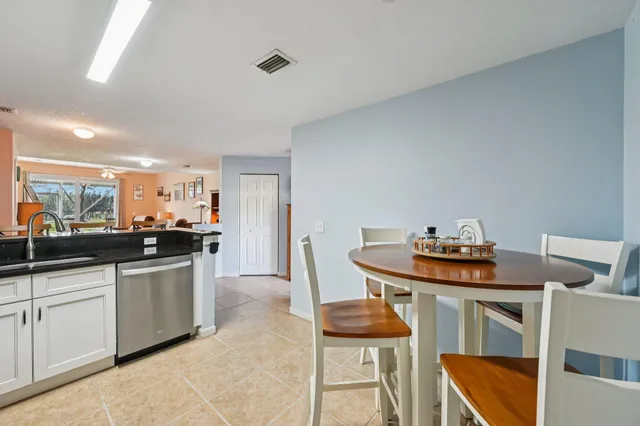 $424,900 | 4065 Crystal Lake Drive, Deerfield Beach, FL 33073