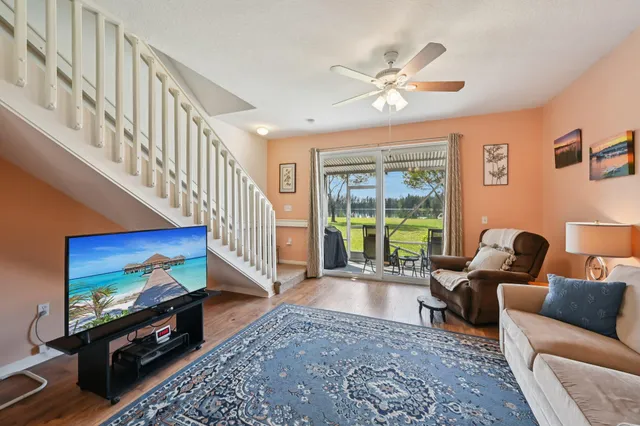 $424,900 | 4065 Crystal Lake Drive, Deerfield Beach, FL 33073