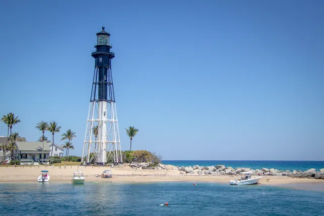 $424,900 | 4065 Crystal Lake Drive, Deerfield Beach, FL 33073