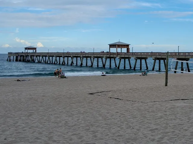 $424,900 | 4065 Crystal Lake Drive, Deerfield Beach, FL 33073