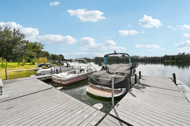 $424,900 | 4065 Crystal Lake Drive, Deerfield Beach, FL 33073