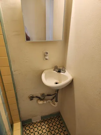 $1,345 | 50 North Federal Highway, Unit 1, Dania Beach, FL 33004