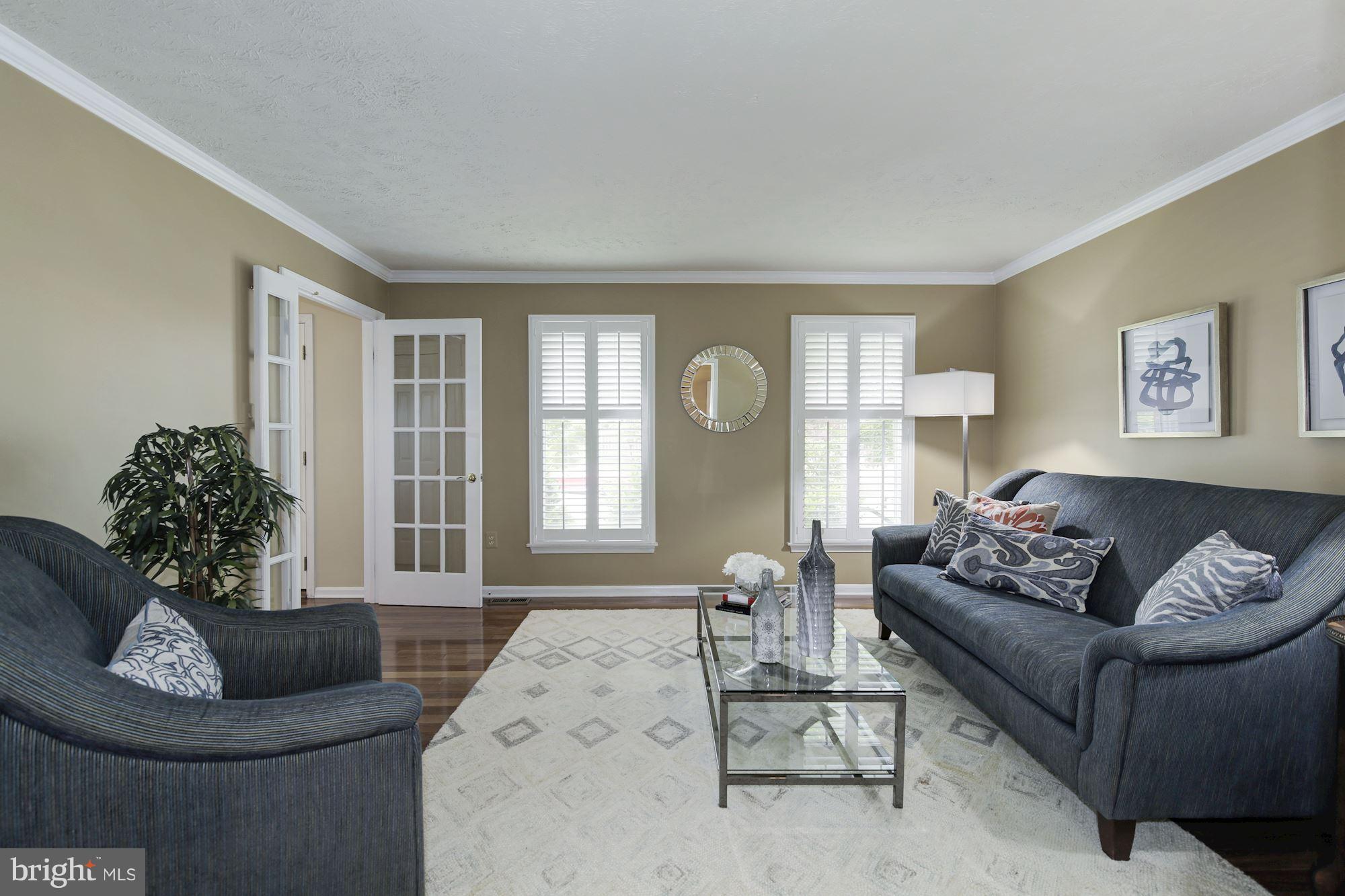 7317 Jenna Road Springfield, VA 22153 - Photo 13 of 30 Living Room