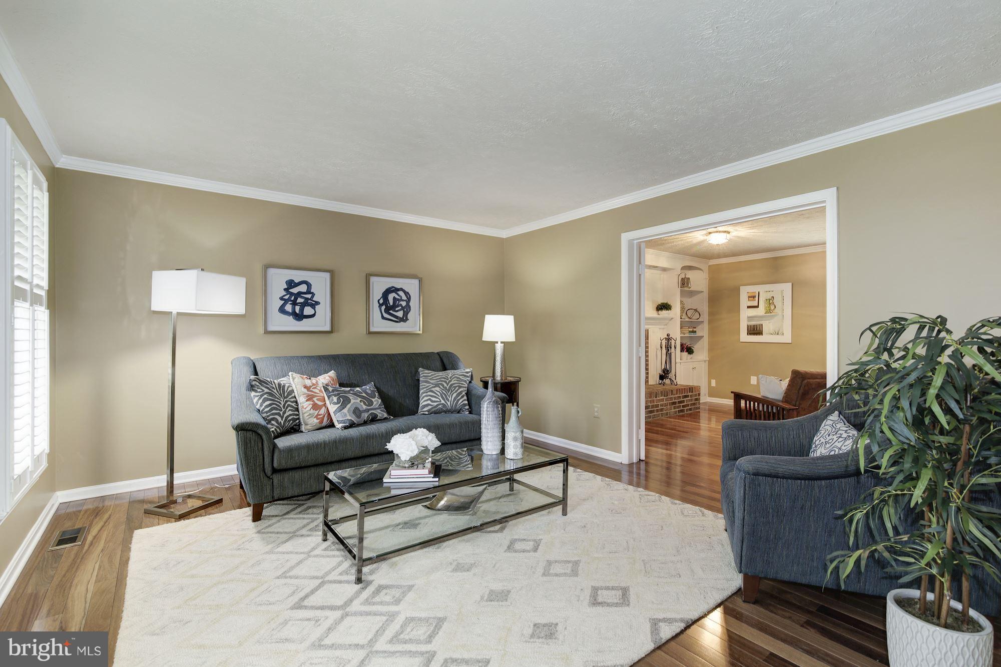7317 Jenna Road Springfield, VA 22153 - Photo 14 of 30 Living Room
