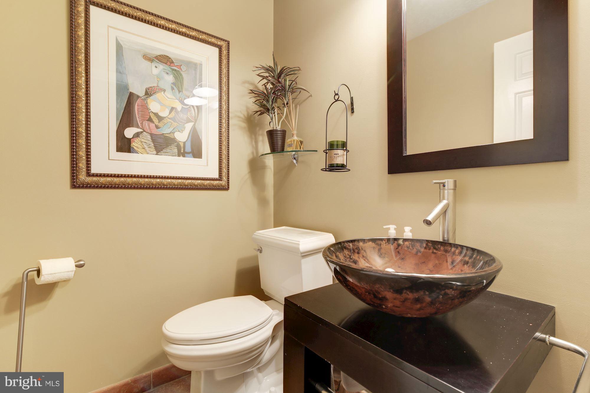 7317 Jenna Road Springfield, VA 22153 - Photo 15 of 30 Main Level Half Bath