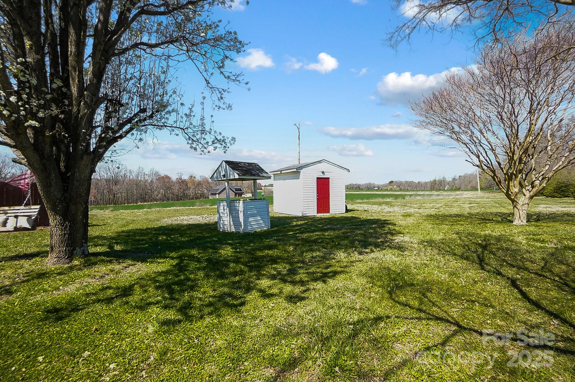 976 Pointview Lane Lincolnton, NC 28092 - Photo 35 of 43 a view of a outdoor space