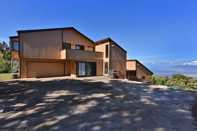 $2,950,000 | 16 Kekaulike Avenue, Kula, HI 96790