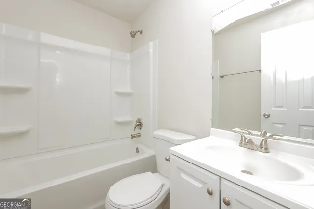 $2,445 | 7768 Antebellum Lane, Riverdale, GA 30274