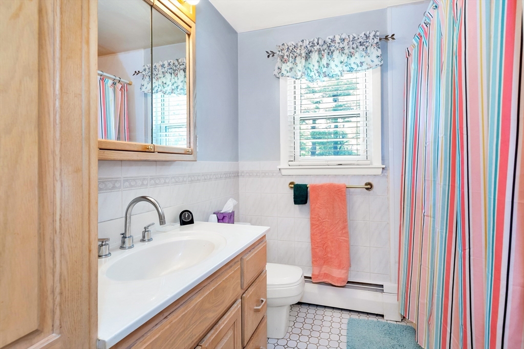 18 Surrey Road Woburn, MA 01801 - Photo 20 of 30 Gallery Image 20