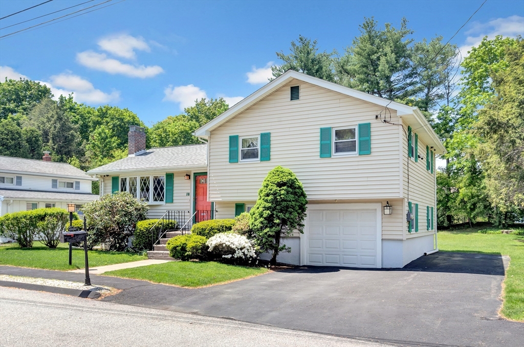 18 Surrey Road Woburn, MA 01801 - Photo 2 of 30 Gallery Image 2