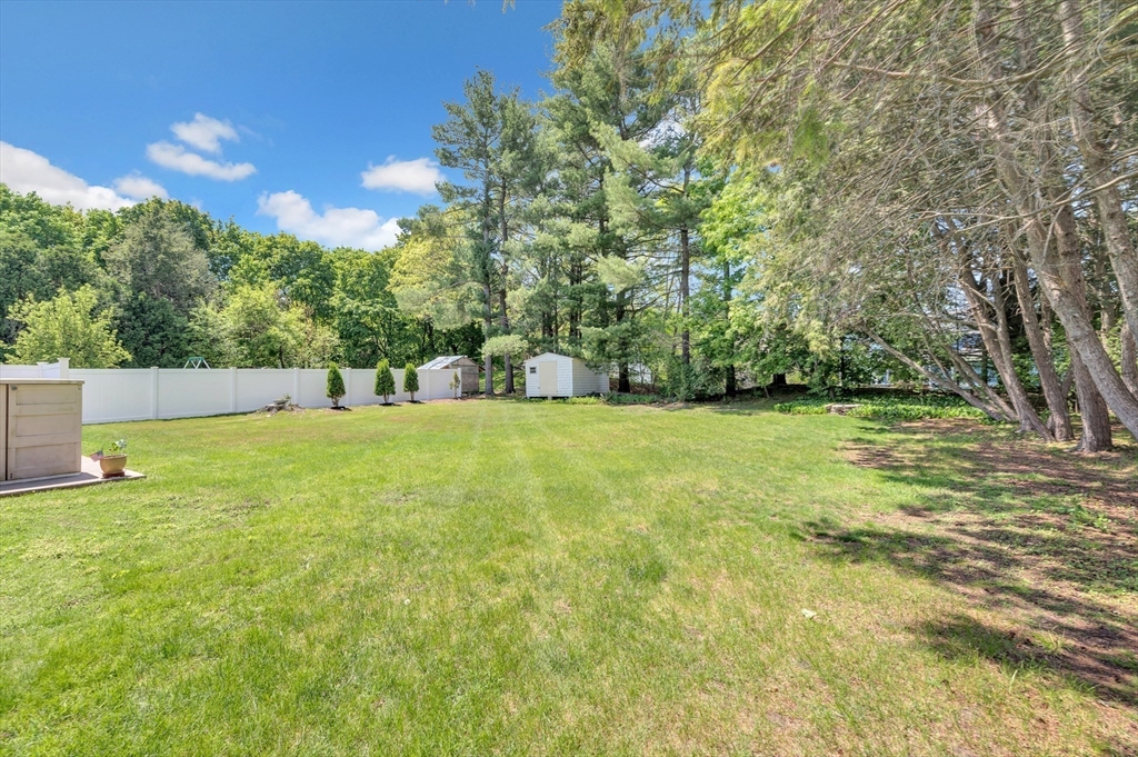 18 Surrey Road Woburn, MA 01801 - Photo 23 of 30 Gallery Image 23