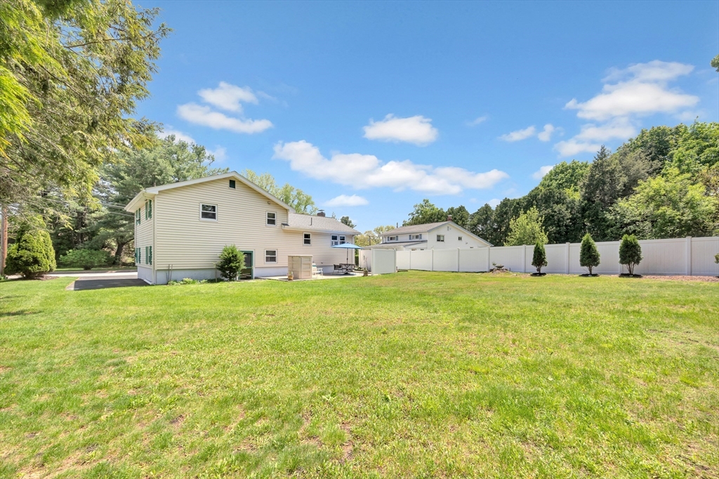 18 Surrey Road Woburn, MA 01801 - Photo 26 of 30 Gallery Image 26