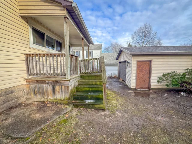 $165,000 | 316 East Cherry Street, Fremont, MI 49412