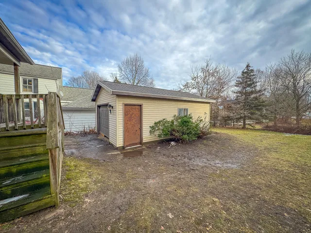 $165,000 | 316 East Cherry Street, Fremont, MI 49412