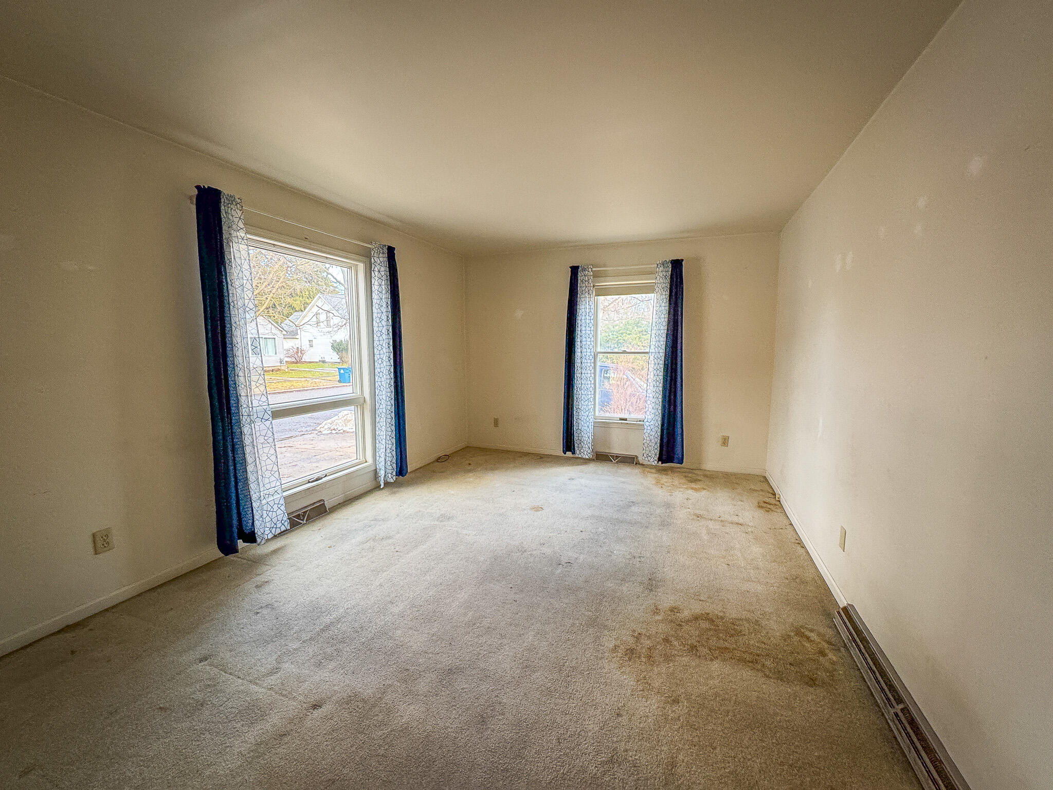 316 East Cherry Street Fremont, MI 49412 - Photo 6 of 52 IMG_5511