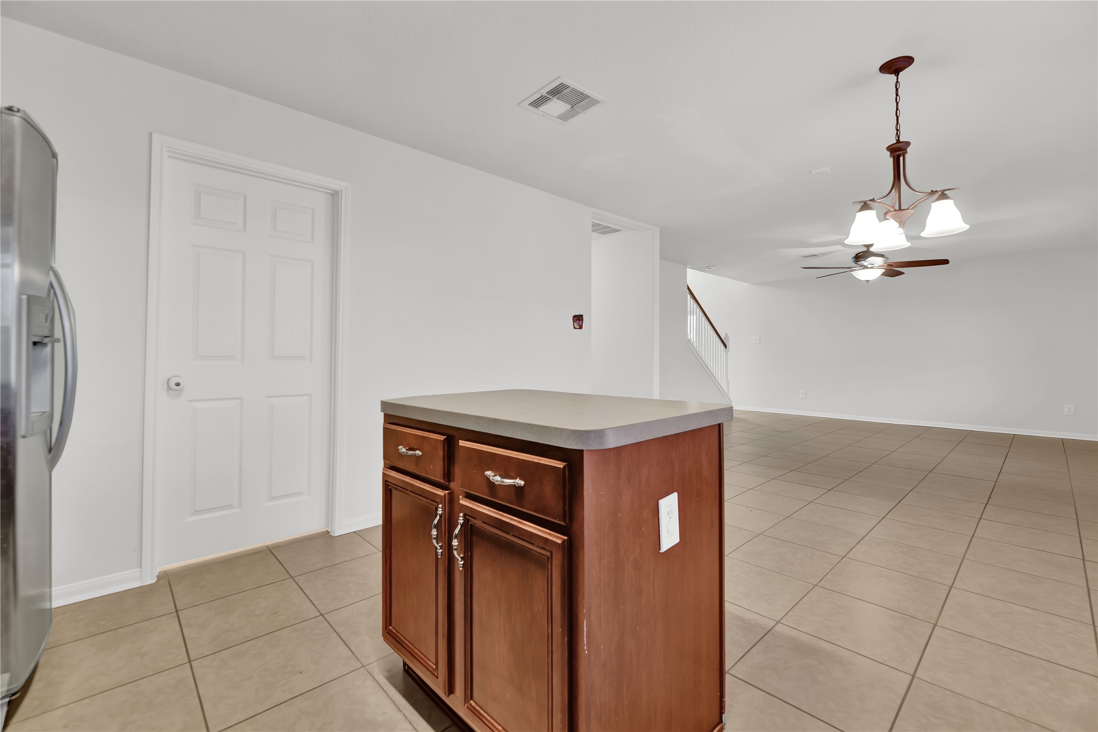 1906 Rock Ridge Drive Houston, TX 77049 - Photo 13 of 32