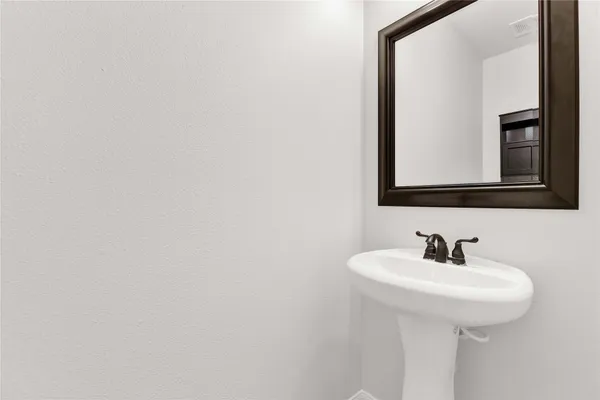 $2,050 | 1906 Rock Ridge Drive, Houston, TX 77049