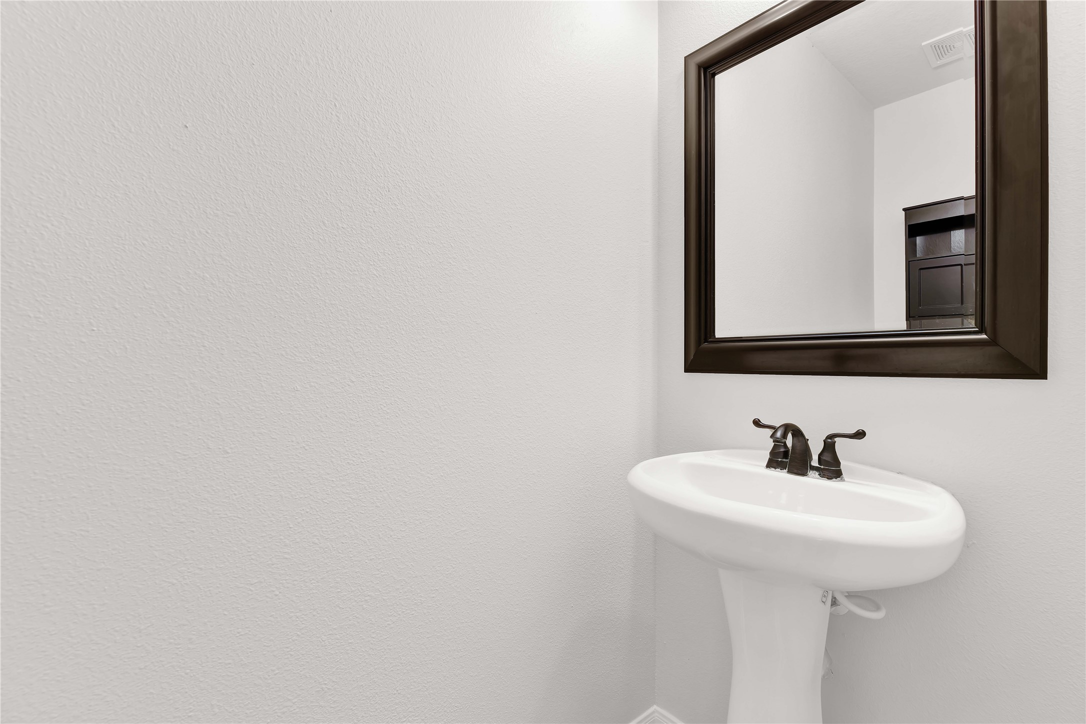 1906 Rock Ridge Drive Houston, TX 77049 - Photo 16 of 32 Half Bath