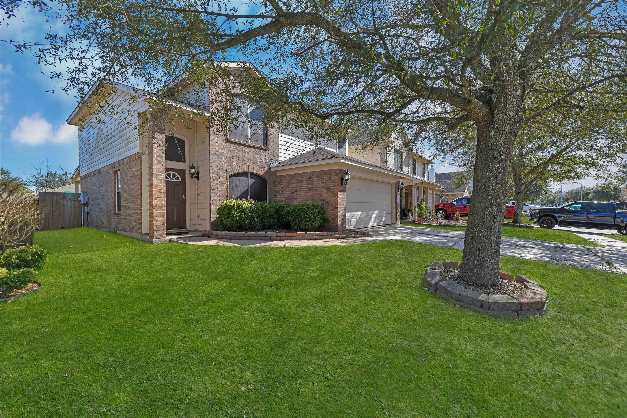 1906 Rock Ridge Drive Houston, TX 77049 - Photo 2 of 32