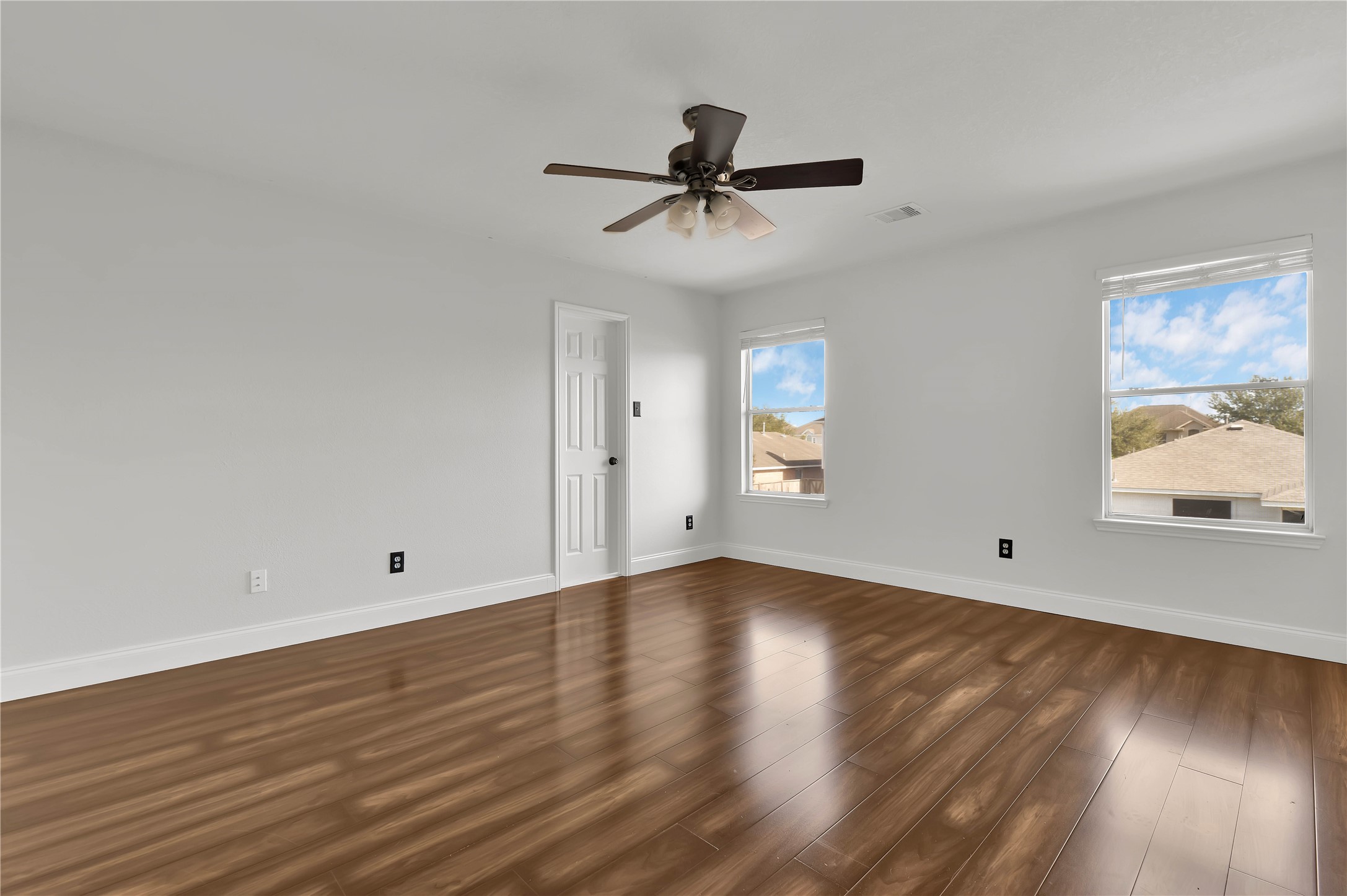 1906 Rock Ridge Drive Houston, TX 77049 - Photo 23 of 32