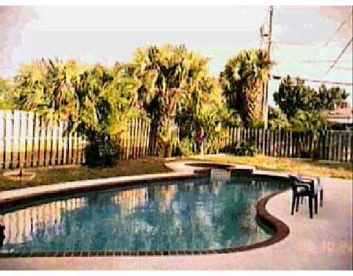 415 Colonial Road West Palm Beach, FL 33405 - Photo 2 of 2 Additional Photo