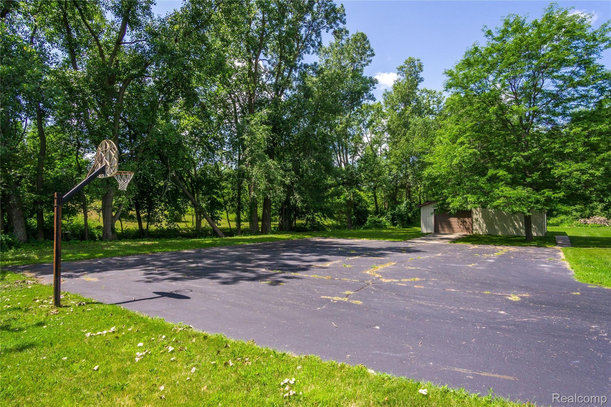 7336 East Baldwin Road Grand Blanc, MI 48439 - Photo 38 of 43 Exteriors (18 of 25).jpg