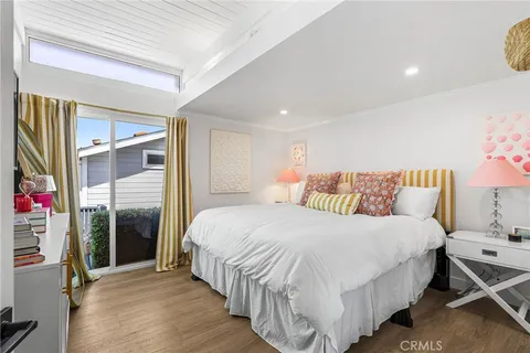 $927,000 | 8 Saratoga, Newport Beach, CA 92660