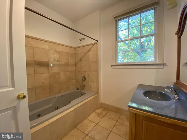 $3,000 | 3108 Mine Road, Fredericksburg, VA 22408