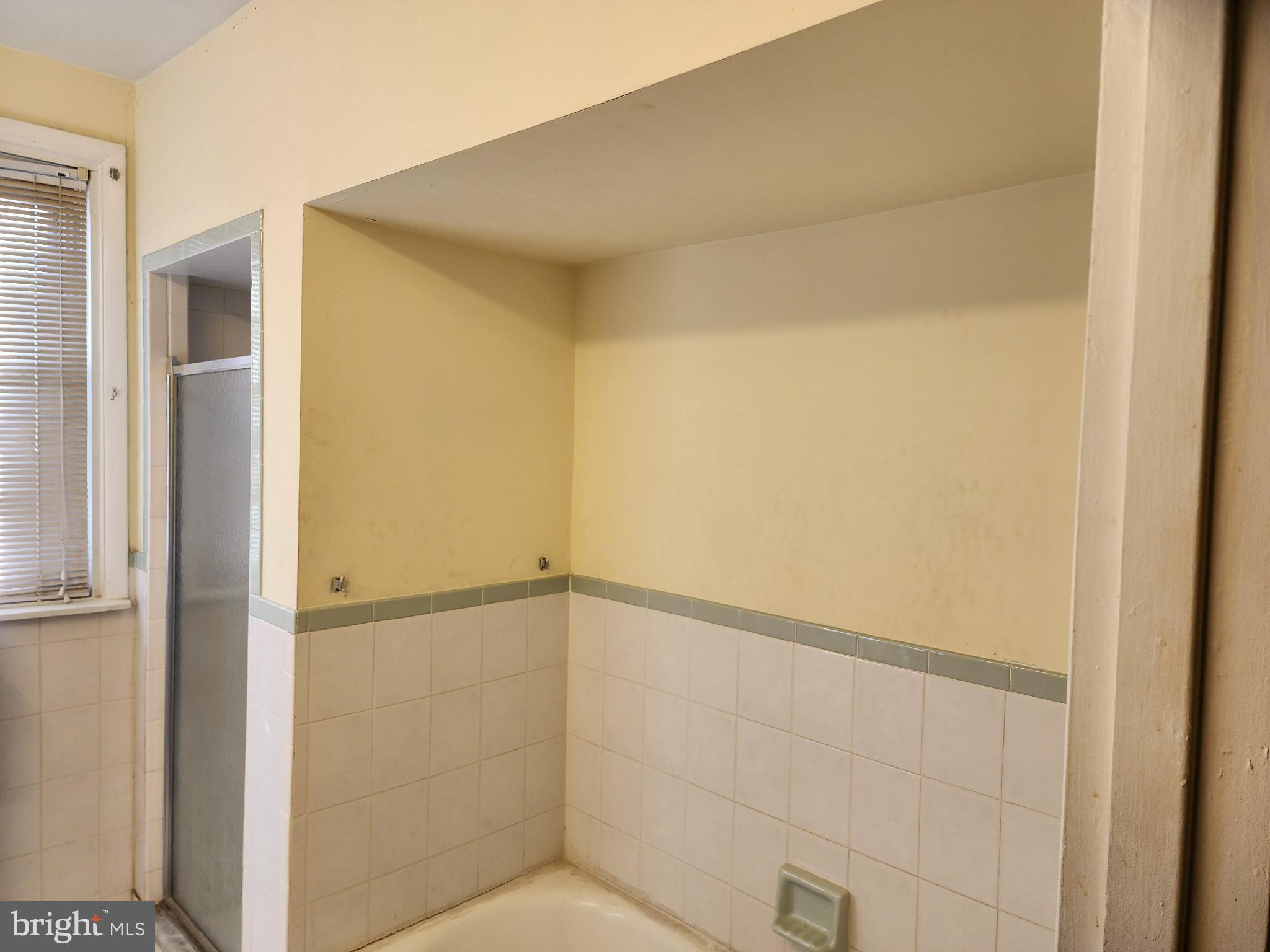 1729 68th Avenue Philadelphia, PA 19126 - Photo 31 of 38 a bathroom with a shower