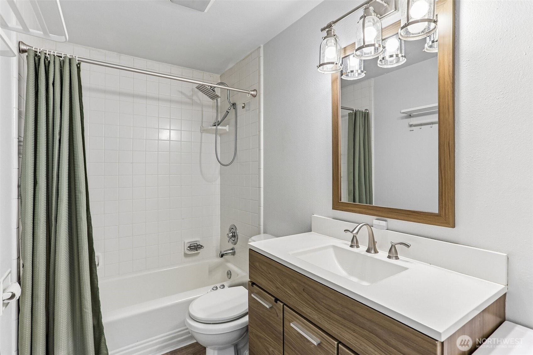 16966 121st Avenue Southeast Renton, WA 98058 - Photo 14 of 25