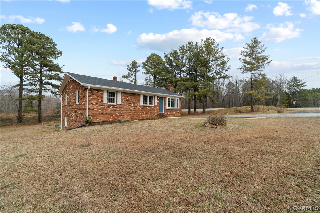 1748 Page Road Powhatan, VA 23139 - Photo 3 of 28 Gallery Image 3