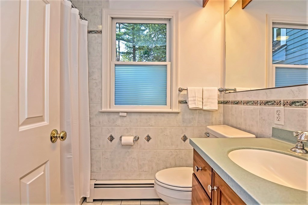 28 Alexandra Road Lynnfield, MA 01940 - Photo 22 of 42