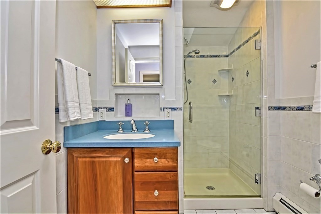 28 Alexandra Road Lynnfield, MA 01940 - Photo 31 of 42