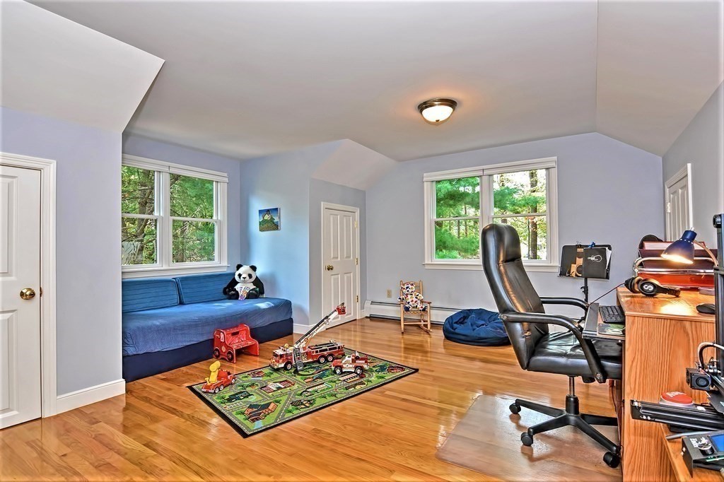 28 Alexandra Road Lynnfield, MA 01940 - Photo 34 of 42